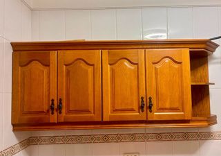 Alacena de cocina de madera impecable