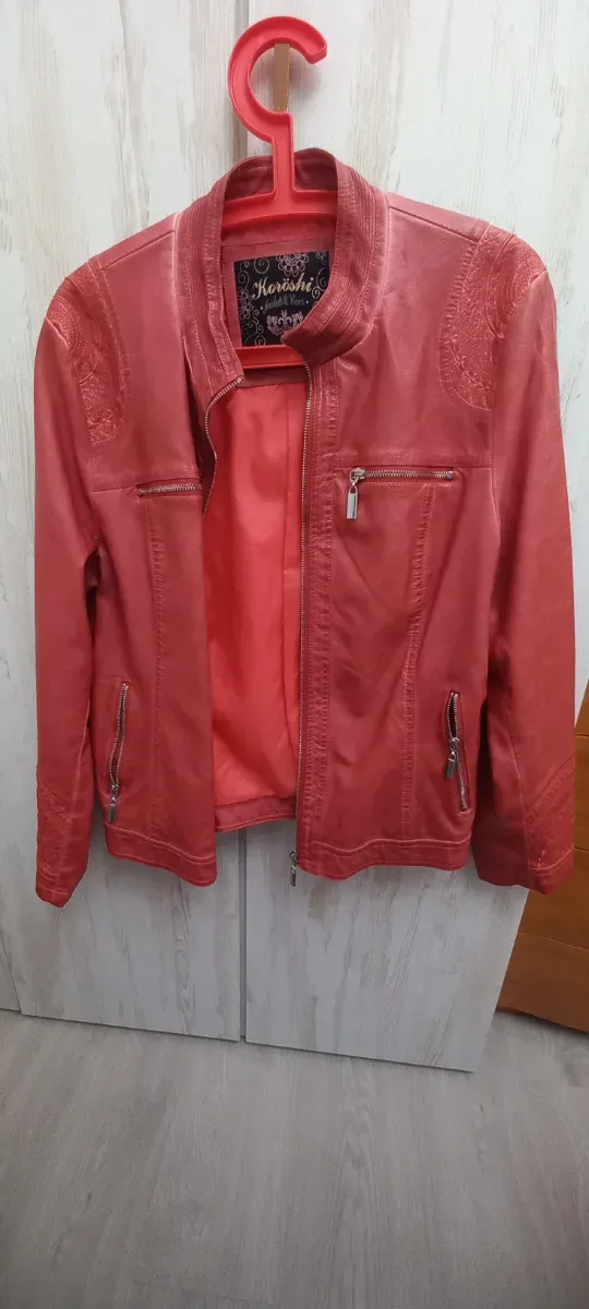 Cazadora Koroshi Roja