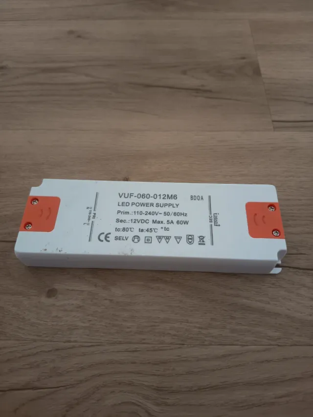 Fuente de alimentación LED 12VDC 60W
