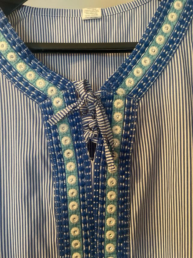 Vestido rayas azul y blanco bordado