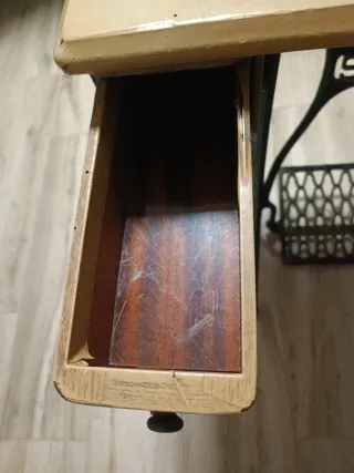 Máquina de coser Singer antigua