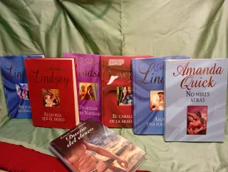 8.lotes de 7 libros cada lote se acen envíos 5 €