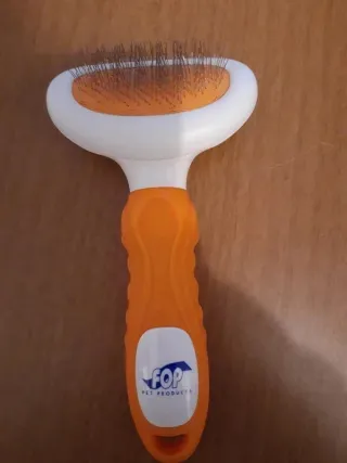 Spazzola FOP per cani e gatti