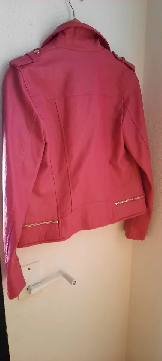 Cazadora fucsia KGL Talla L