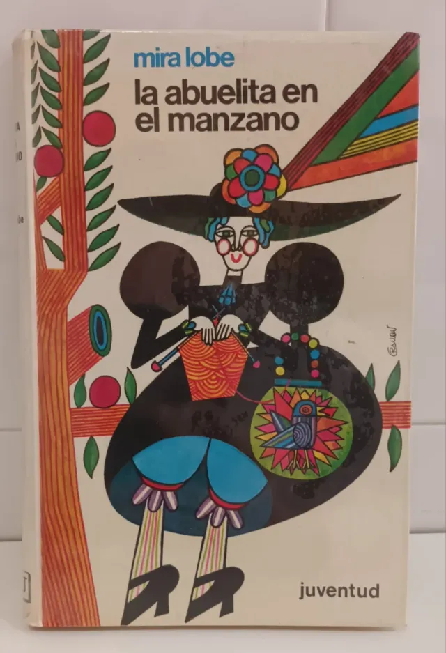 La Abuelita En El Manzano