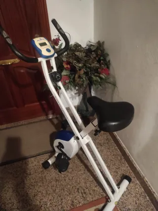 Bicicleta Estática EVO COMPACT