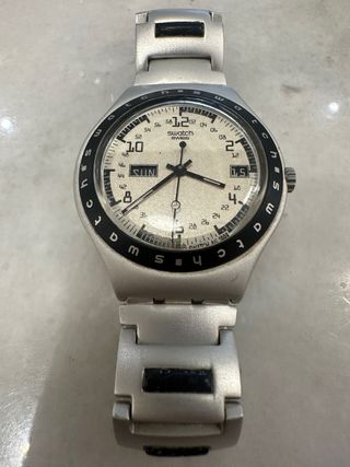 Swatch Irony Aluminio Reloj Plata