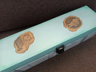 Caja artesanal decorada