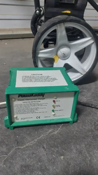 Carro de golf eléctrico PowaKaddy