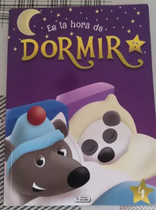 Cuentos infantiles, 7 euros cada uno.