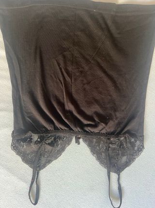 Blusa marrón con encaje