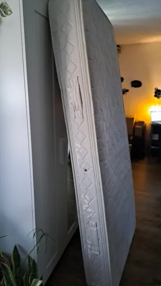 Materasso singolo con spondina