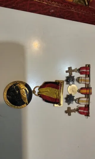 Miniaturas y Medalla Campaña 1936