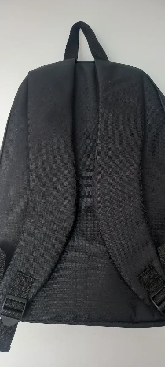 Mochila Marvel Iron Man Negra y Dorada