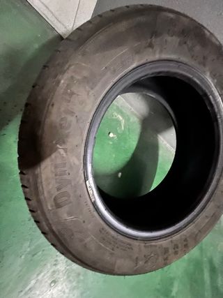 neumáticos en perfecto estado.