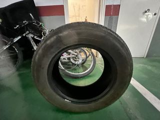 neumáticos en perfecto estado.