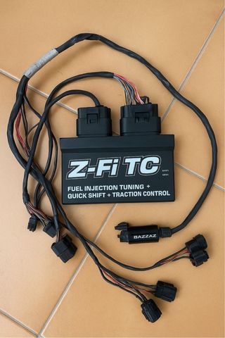 Centralita moto Bazzaz Z-Fi TC+Quickshifter+Arnés