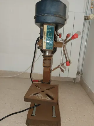 Taladro de columna industrial