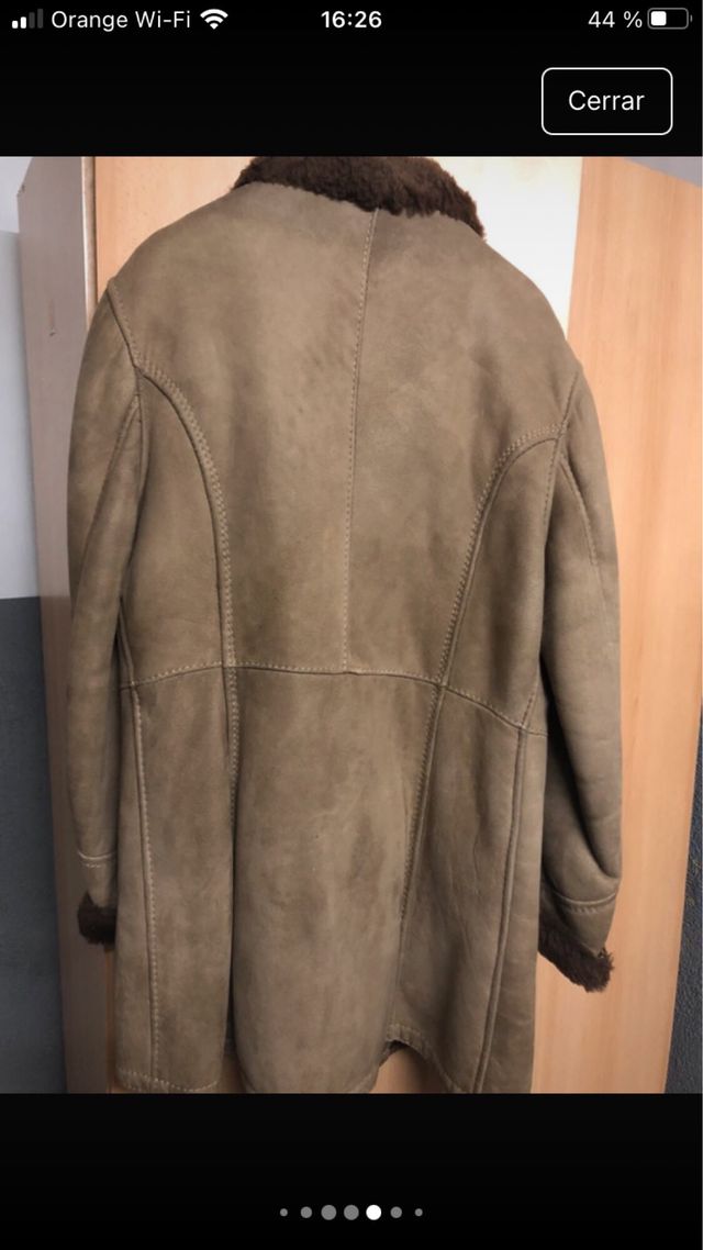 Chaqueta de piel beige y marrón