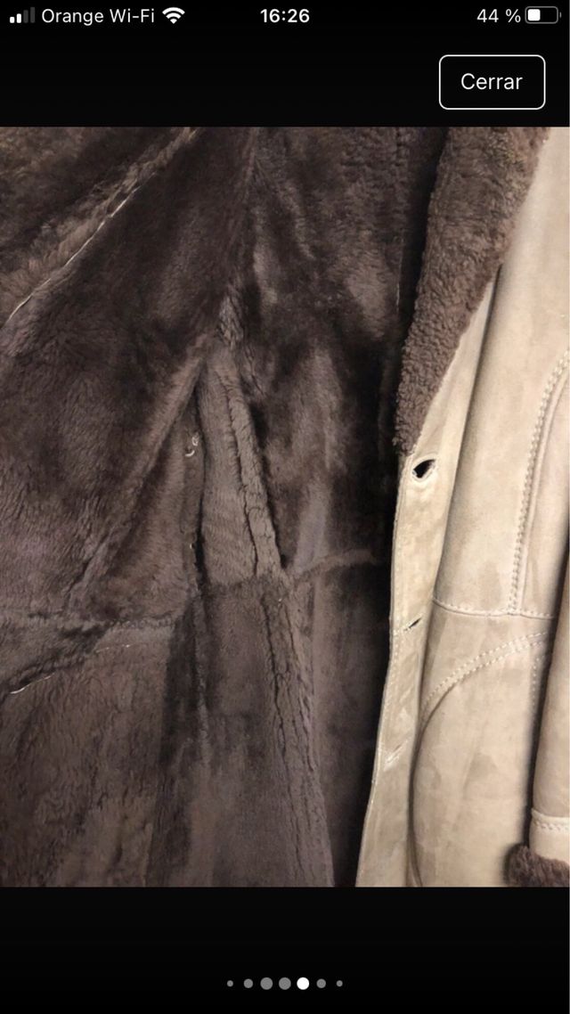 Chaqueta de piel beige y marrón