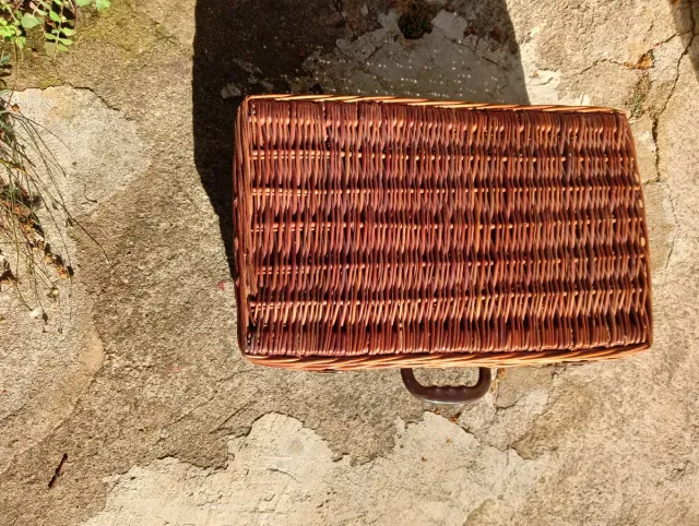 Cesta de mimbre para pícnic