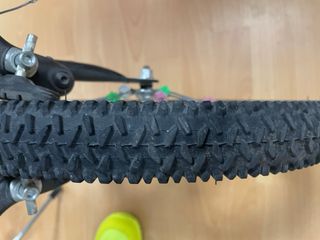 Bicicleta infantil roja las 2