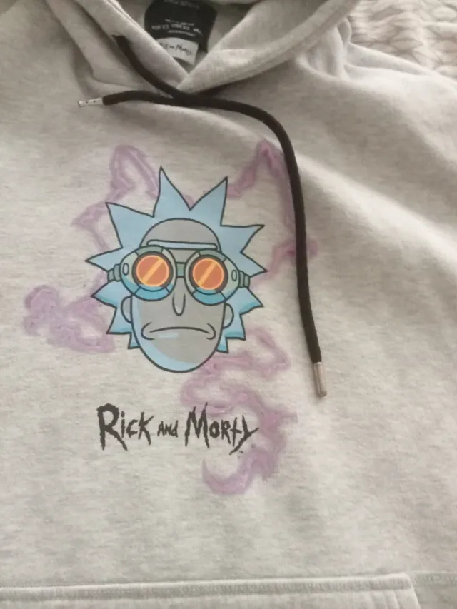 Sudadera Bershka Rick and Morty Gris Talla XS