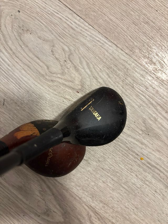 2 Palos de Golf Yamaha y Tour Match