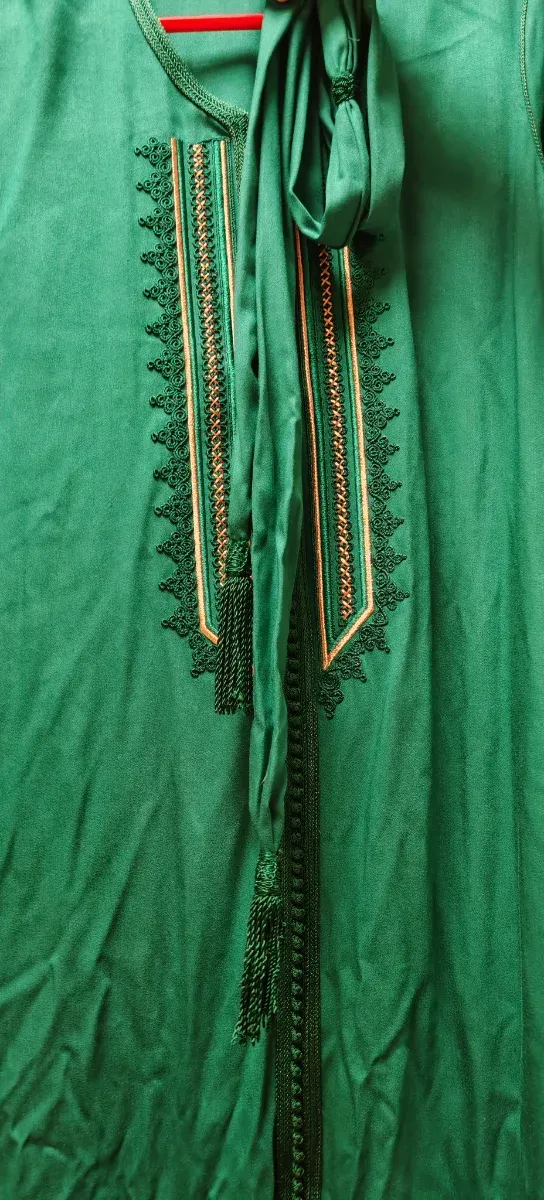 Chilaba Árabe Verde Bordada
