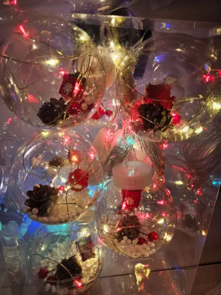 Stringa LED 3m con 10 palline decorative