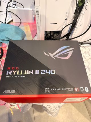 ASUS ROG Ryujin II 240 Dissipatore Liquido
