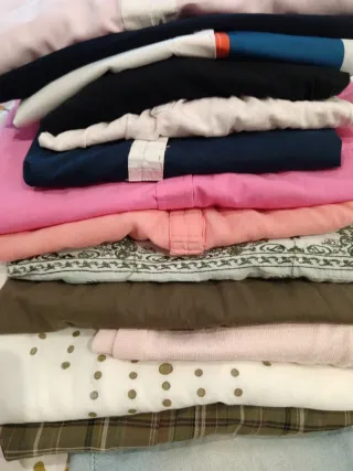 Lote Ropa Variada 18 piezas. Mas 2 vaqueros y mini