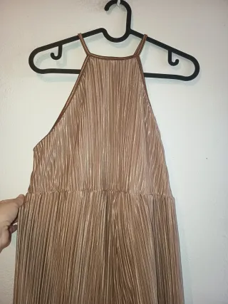 Mono premamá dorado