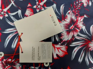 Camisa Estampada Flores Azul y Rojo