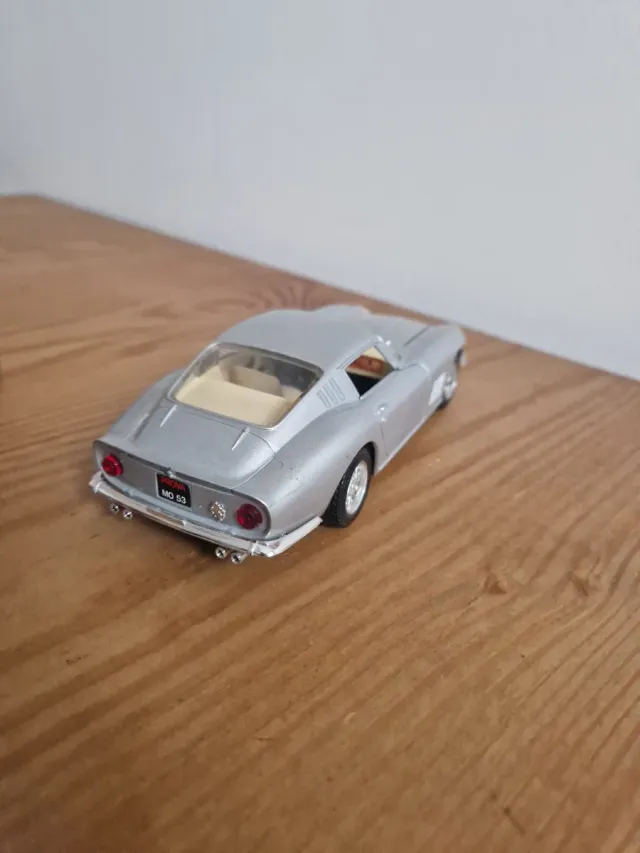 Lote 4 coches escala 1/24