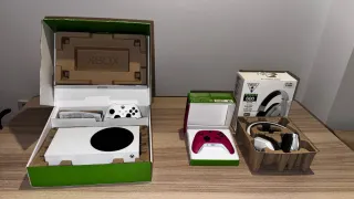 Xbox Series S + 2 Controller + Cuffie