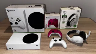 Xbox Series S + 2 Controller + Cuffie