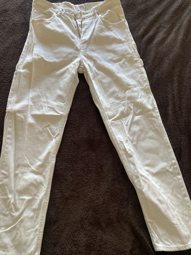 Pantalón beige hombre