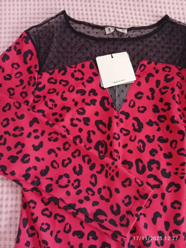 Vestido leopardo rojo con tul negro