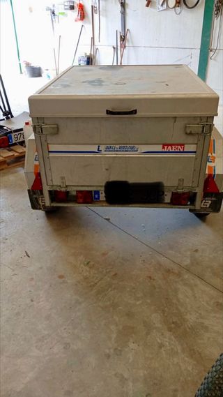 Remolque pequeño LR 300