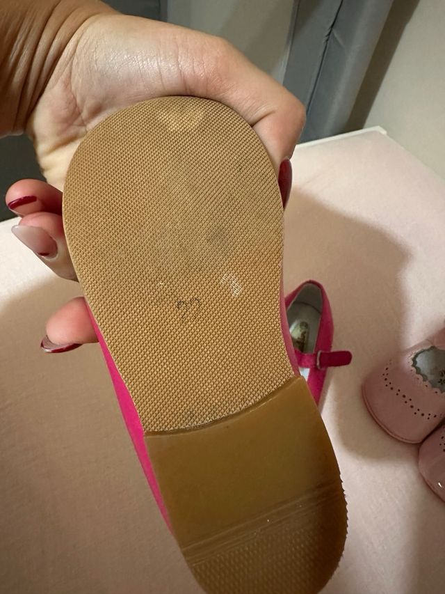 Merceditas fucsia Talla 22