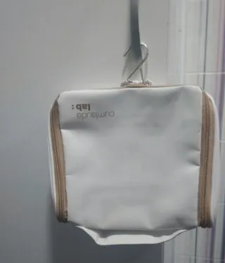 Neceser , bolsa aseo, Cumlaude, para colgar.