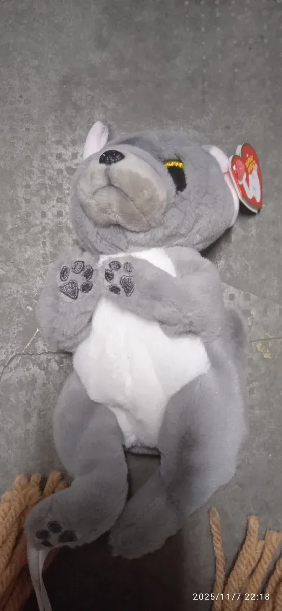 Peluche di vario tipo e genere