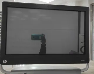 PC Táctil HP 20 Full HD 8GB RAM 1TB WIN10