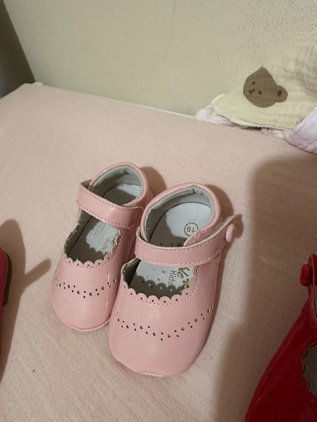 Lote 2 pares Merceditas Talla 19