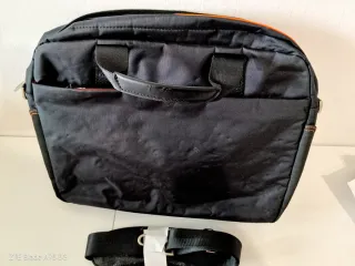 Maletín ordenador Xtreme. Negro y Naranja