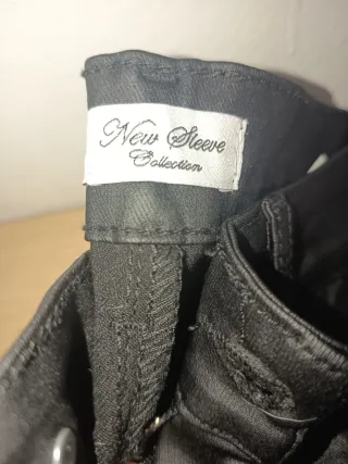 Pantalón polipiel negro talla M