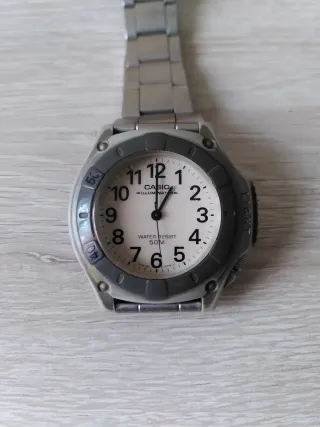 Reloj Casio MW-58