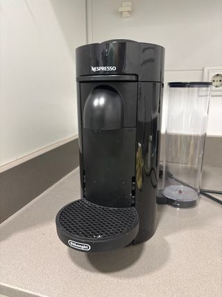 Cafetera Nespresso DeLonghi Automática