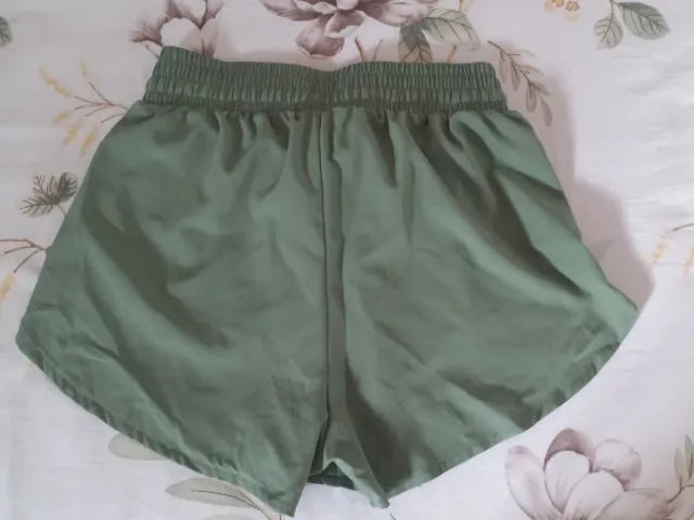 Shorts deportivos mujer verde